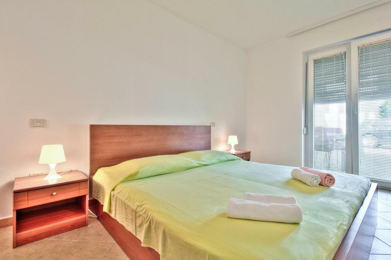 Apartment Katarina เซร์เวนีเวอร์ ภายนอก รูปภาพ
